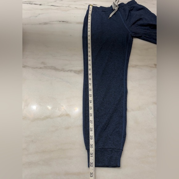 Vuori Women's Navy Track Pants - Picture 7 of 7